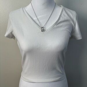 Wild Fable White V-Neck Short Sleeve Tee